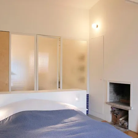 Appartement Beautiful Crossing North-south Paris